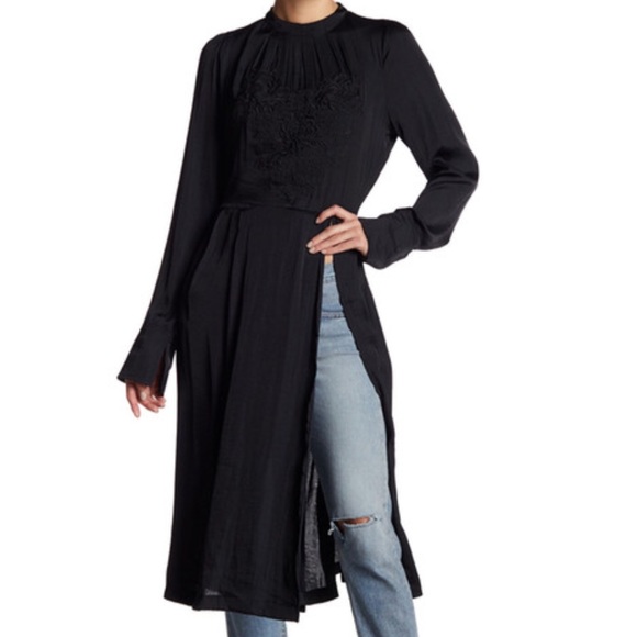 Free People Dresses & Skirts - Free People Black Flowy Dress w/Deep Slit XS